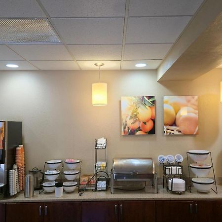 Comfort Inn & Suites Grafton-Cedarburg Kültér fotó