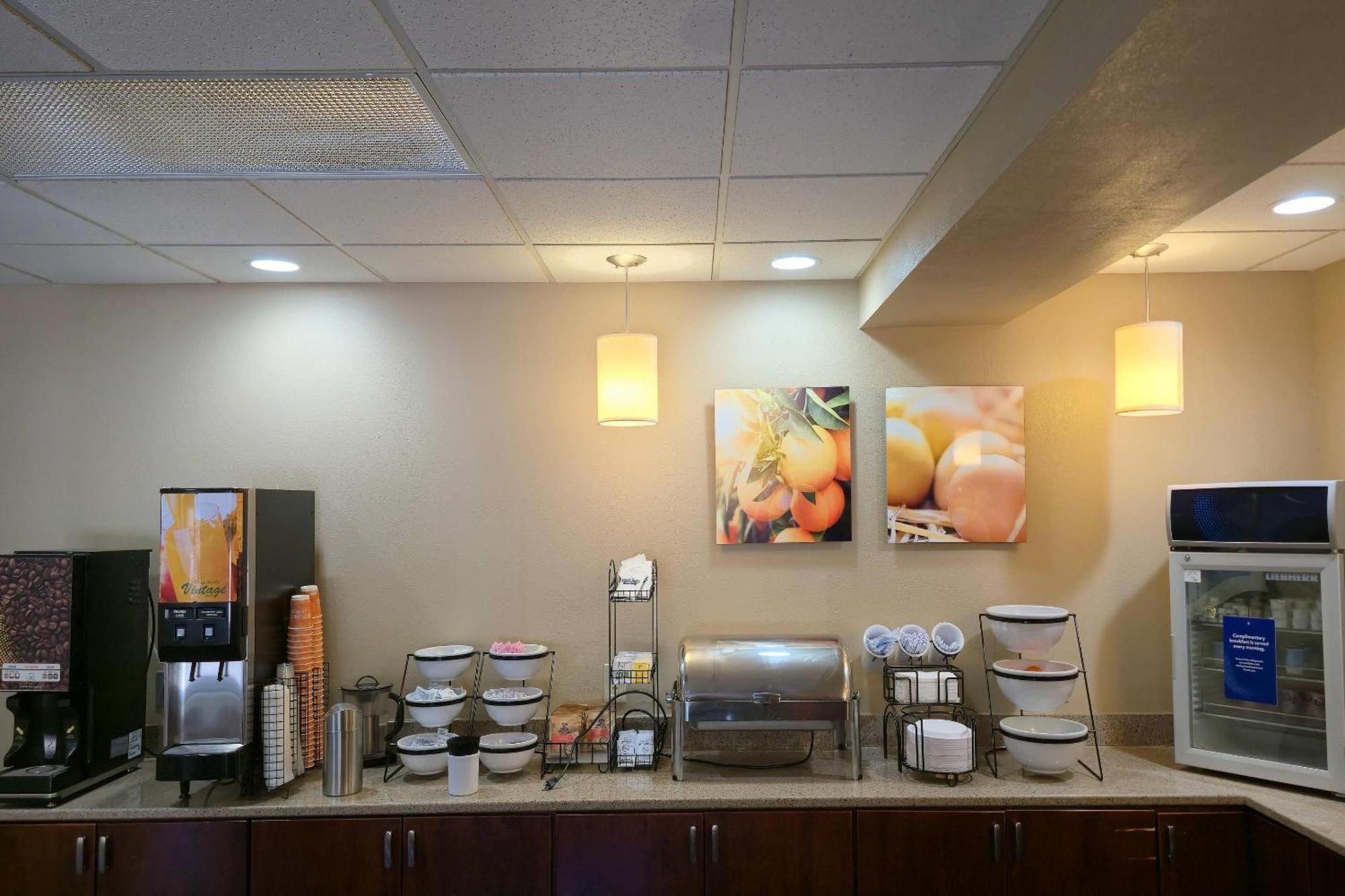 Comfort Inn & Suites Grafton-Cedarburg Kültér fotó