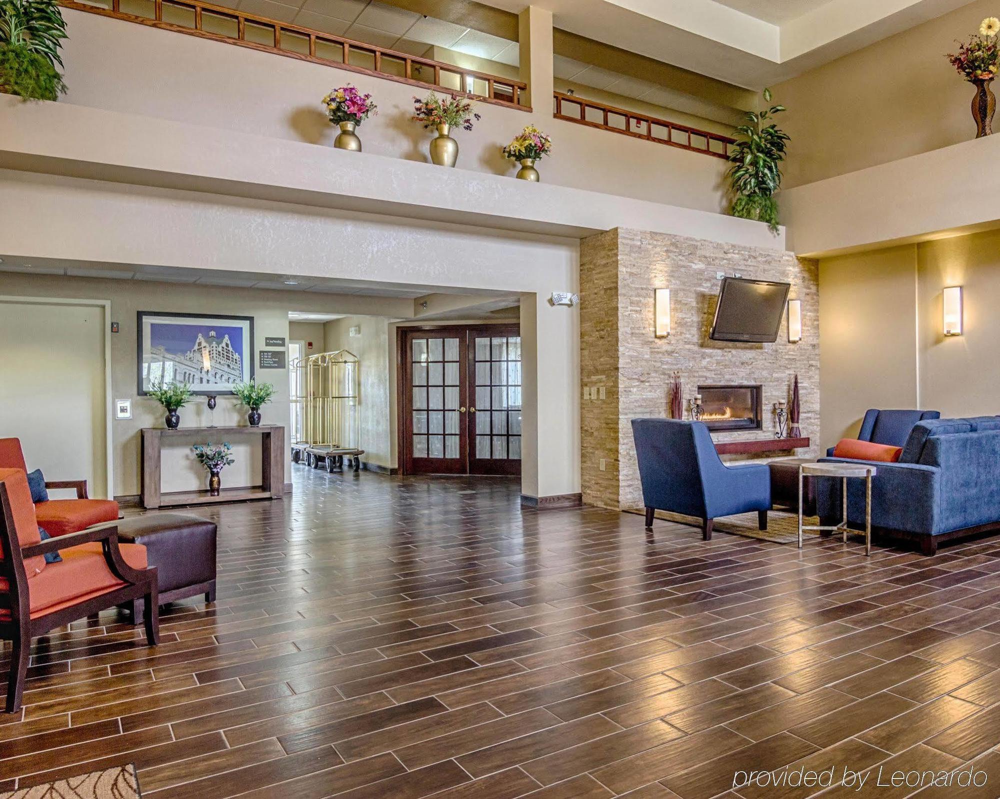 Comfort Inn & Suites Grafton-Cedarburg Kültér fotó