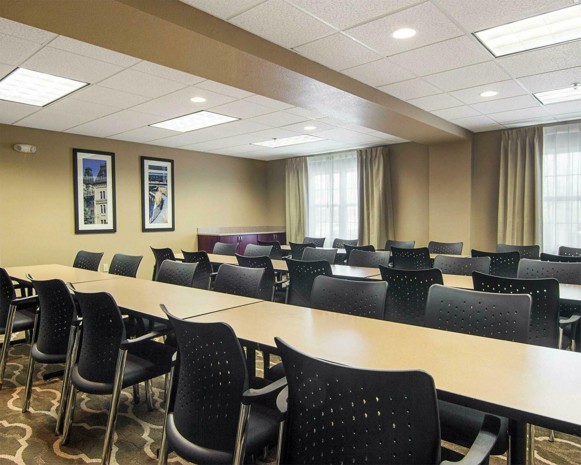 Comfort Inn & Suites Grafton-Cedarburg Kültér fotó